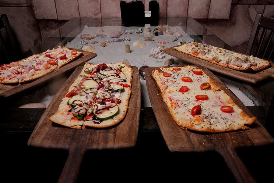 flatbreads-on-table