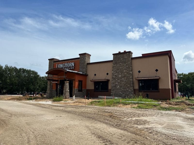 Mount Dora Longhorn Steakhouse Opening Soon!