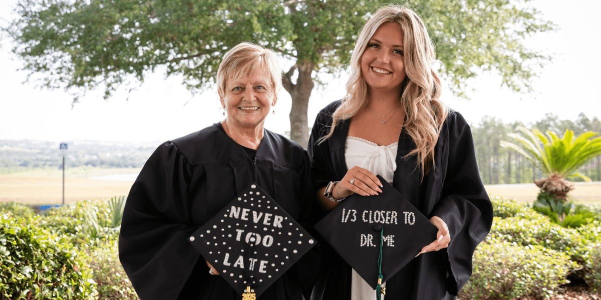 COM_News_LSSC-Commencement-Grandma-and-Granddaughter