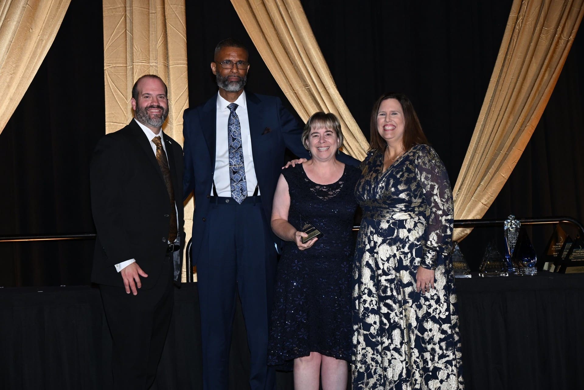 thumbnail_Owens-and-Wymer-Award