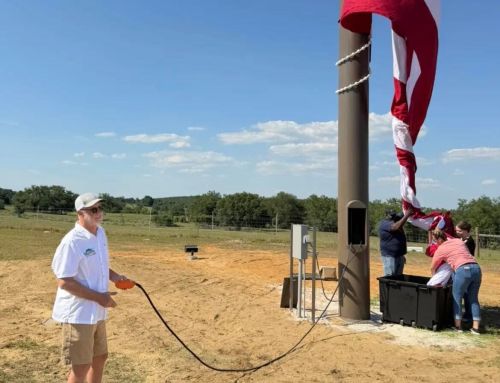 Minneola Raises Massive American Flag Overlooking Florida Turnpike